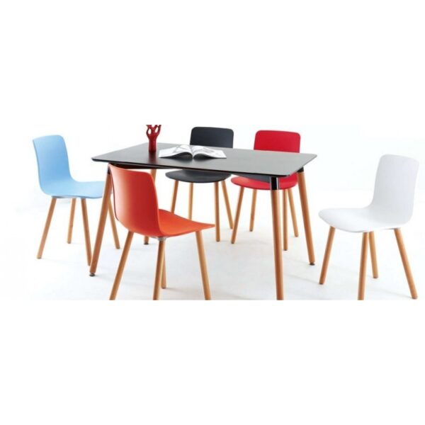 Mesa NURY, madera, tapa lacada blanca, 120 x 80 cms