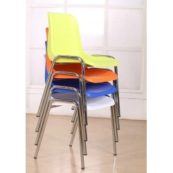 Silla CARSAS, apilable, cromada, polipropileno negro
